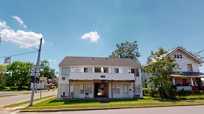 96 E 2nd St - Mansfield, OH