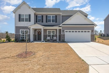 300 Rosewood Ln - Youngsville, NC
