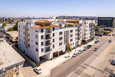 3550 Overland Ave unit 401 - Los Angeles, CA