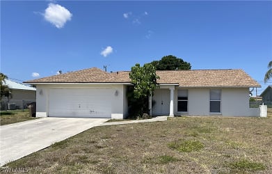 3604 SW 1st Ave - Cape Coral, FL