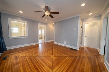 33 West End Ave #1ST - Branford, CT