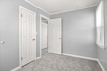 3303 Katherine St - Dearborn, MI