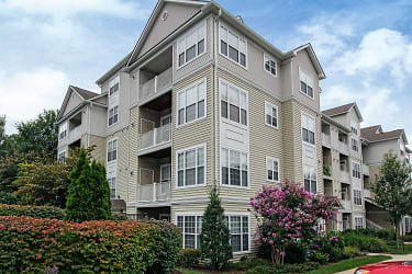 The Villages At Decoverly Apartments - Rockville, MD