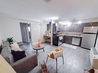 The Slip In Apartments - Omaha, NE