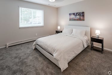 The Manor At Med City Apartments - Rochester, MN