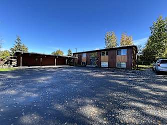 7447 Jewel Lake Rd unit 2 - Anchorage, AK