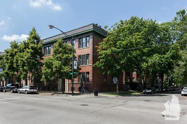 3854 N Southport Ave unit 001 - Chicago, IL