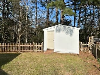 3801 Doe Clearing Ct - Wilmington, NC