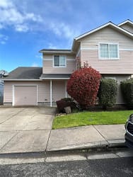 5177 Perry St NE - Keizer, OR