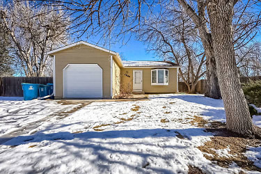 493 Lilac Ct - Louisville, CO