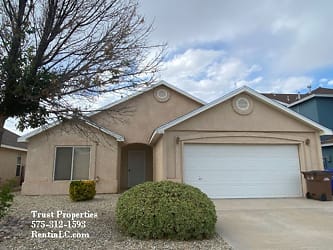 2942 Fountain Ave - Las Cruces, NM