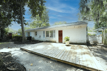 305 Tanglewood Road - undefined, undefined