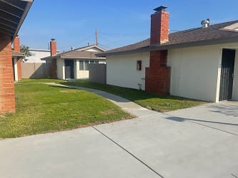 Illinois Apartment Homes - Westminster, CA