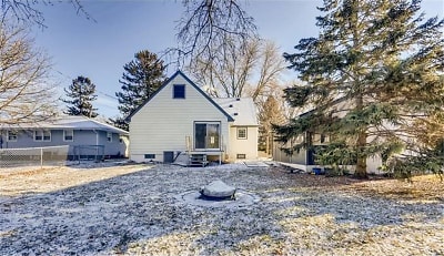 2216 Thorndale Ave - New Brighton, MN