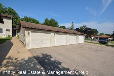 2020 31st Pl NW unit 5 - Rochester, MN