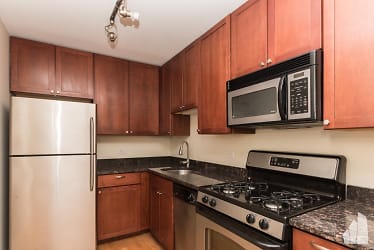 625 W Wrightwood Ave unit 201 - Chicago, IL