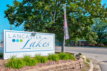 Lancaster Lakes Apartments - Clarkston, MI