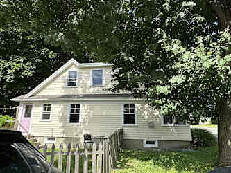 24 Trinity St - Rockland, ME