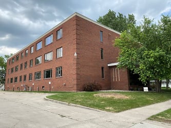 3504 11th Ave N. Apartments - Grand Forks, ND
