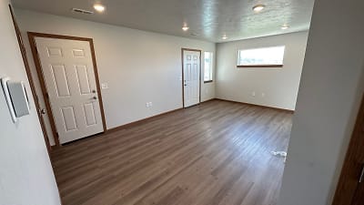 SUNDANCE RIDGE / HITCHING PLACE Apartments - Sioux Falls, SD