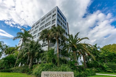 590 Ocean Dr #7C - Key Biscayne, FL