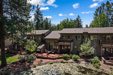 60583 Seventh Mountain Dr - Bend, OR