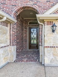 313 Wyndale Ct - The Colony, TX