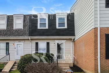 8206 Dunfield Ct - Severn, MD