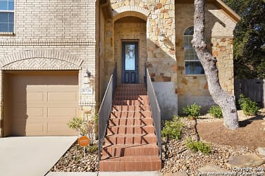 8726 Rancho De Taos Apartments - Helotes, TX