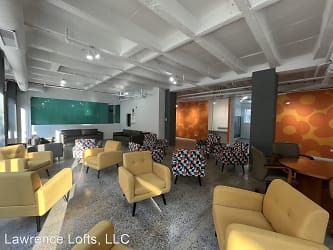 Lawrence Lofts Apartments - Chicago, IL