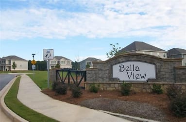 3930 Bella View Ln - Snellville, GA