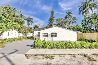 8265 NW 1st Pl unit 1 - Miami, FL