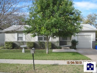 606 S 3rd St - Copperas Cove, TX