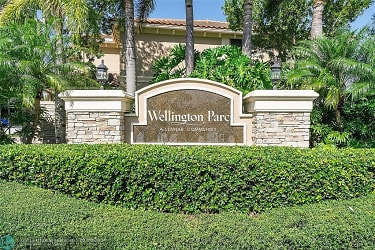 10474 Wellington Parc Dr - Wellington, FL
