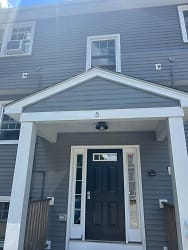 5 Philbrick Ln - Kittery, ME