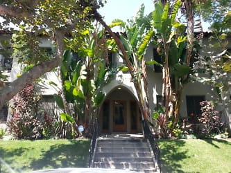 443 N Sycamore Ave - Los Angeles, CA