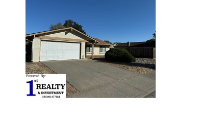 286 Yellowstone Dr - Vacaville, CA