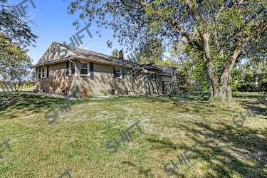 5308 Chicago Dr - Hudsonville, MI