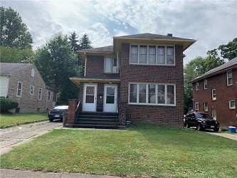 135 E Philadelphia Ave unit 1 - Youngstown, OH