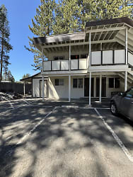 1032 Glenwood Way unit 4 - South Lake Tahoe, CA