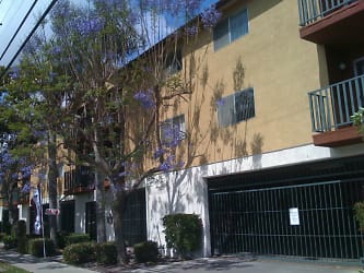 1362 Temple Ave unit 303 - Long Beach, CA