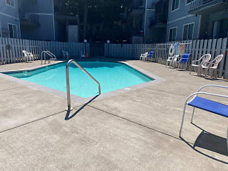 14070 SW 112th Ave unit Parkwood - Portland, OR