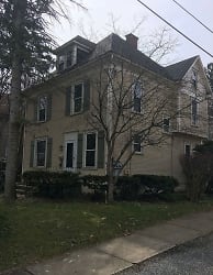 334 College Ave - Grove City, PA