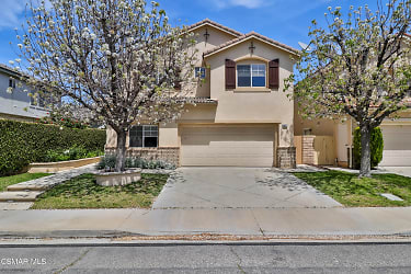 4877 Monument St - Simi Valley, CA