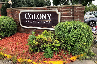 Colony Apartments - North Mankato, MN