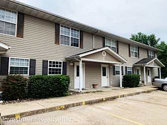 720 Hillside Dr - Waynesville, MO