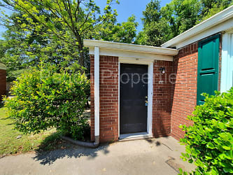 818-828 Raleigh St - West Columbia, SC