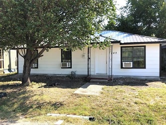 540 NW 3rd St - Cooper, TX