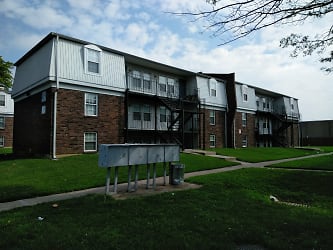 Douglas Park Apartments - Louisville, KY
