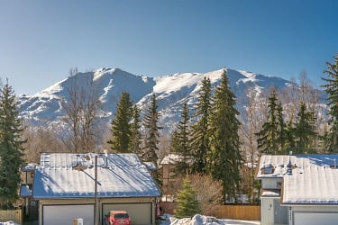 18623 Neva Cir - Anchorage, AK